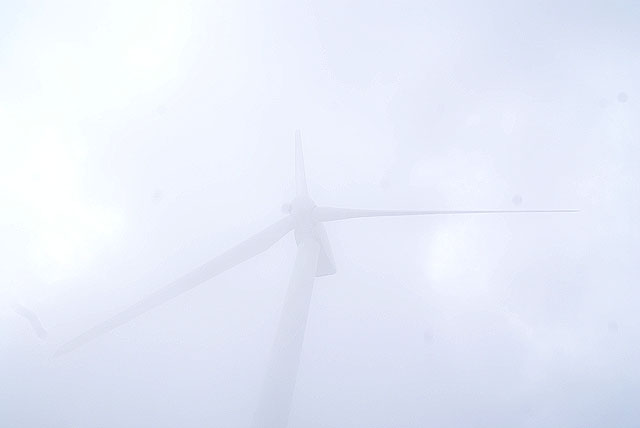 windmilpark_cloudy.jpg
