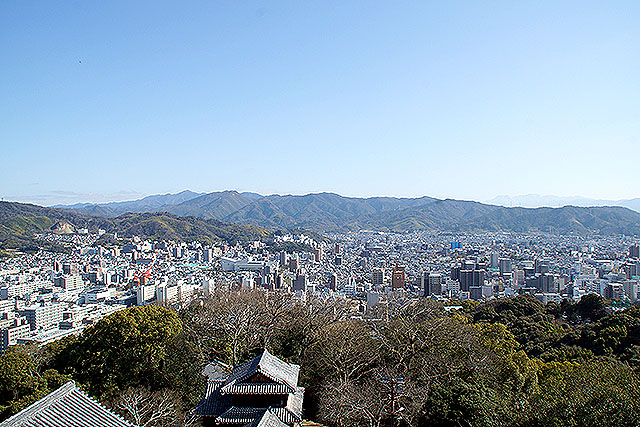 matsuyamajo_honmaru_eastview.jpg