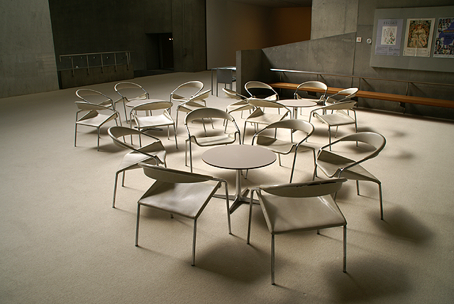 gunmamuseum_chairs1.jpg
