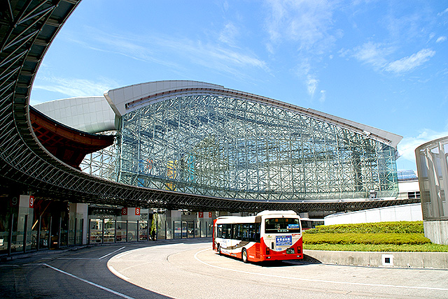 kanazawa_st_bus_terminal.jpg